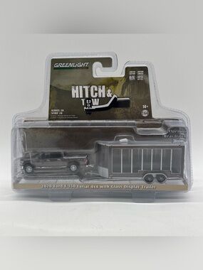Greenlight Hitch Tow 2020 Ford F-150 Lariat 4x4 with Glass Display Trailer 1:64